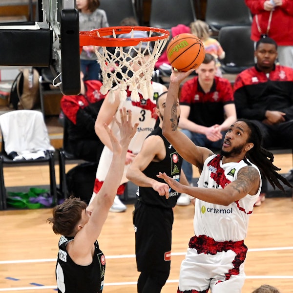 08.02.2025, Basketball-Bayer Giants Lev-Paderborn
rechts: Donte Nicholas (Bayer)
Foto: Uli Herhaus