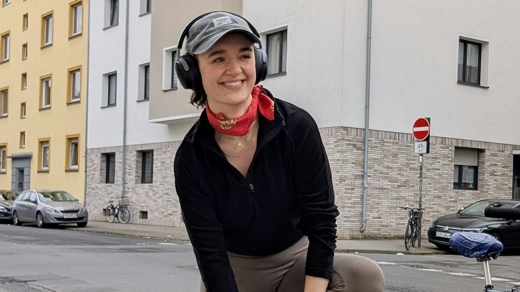 Die 30-jährige Yanni Gentsch aus Köln hat einen Mann zur Rede gestellt, der sie beim Joggen filmte - und dafür gesorgt, dass er sein Video löscht.