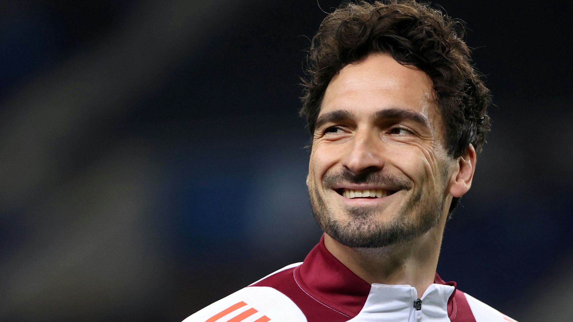 Mats Hummels könnte nach einer Saison in Rom schon wieder zurück nach Deutschland kommen. Der Ex-Nationalspieler bemängelte öffentlich seine geringen Einsatzzeiten bei der AS Rom.