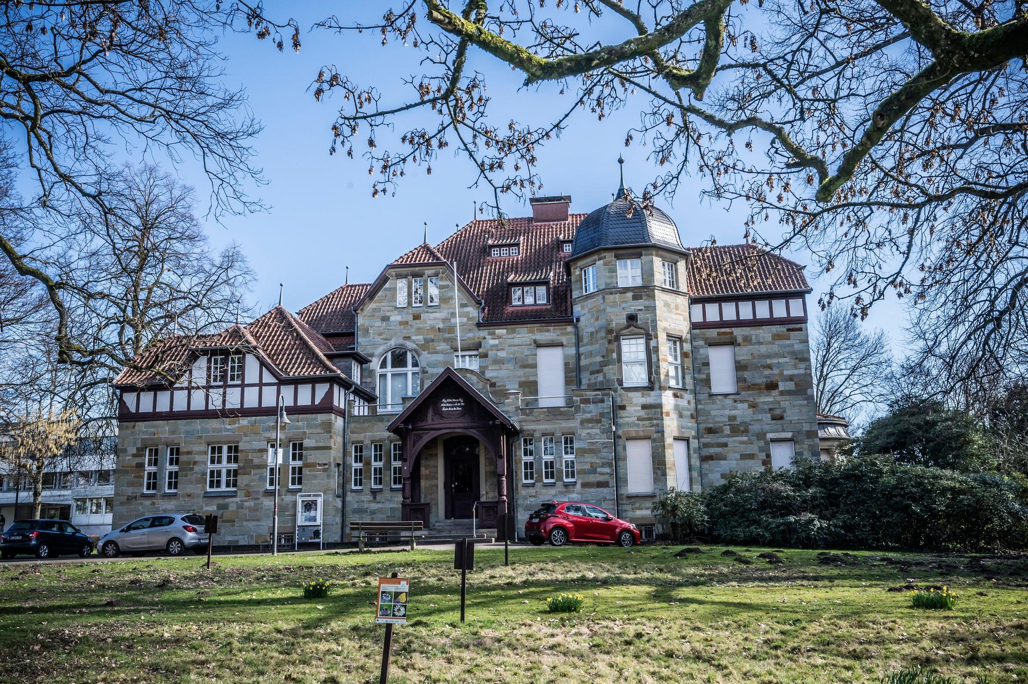 Der Opladener Geschichtsverein sitzt in der Villa Römer.