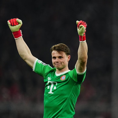 FC Bayern München v Bayer 04 Leverkusen - UEFA Champions League 2024/25 Round of 16 Jonas Urbig of Bayern Munich celebrate during the UEFA Champions League 2024/25 round of 16 match between FC Bayern München and Bayer 04 Leverkusen at Allianz arena, Munich, Germany on March 5, 2025. Munich Germany PUBLICATIONxNOTxINxFRA Copyright: xUlrikxPedersenx originalFilename:pedersen-fcbayern250305_npEIZ.jpg
