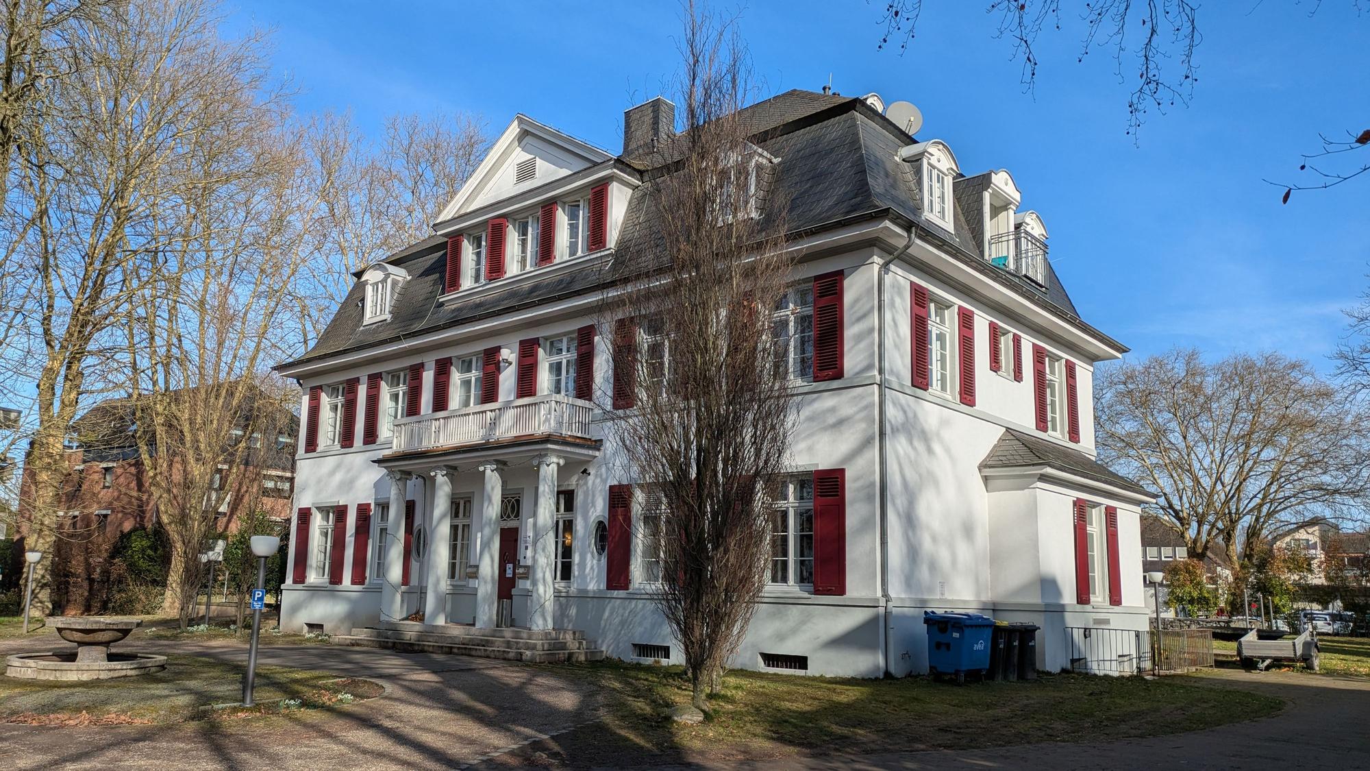 Ein historisches Gebäude in Opladen.
