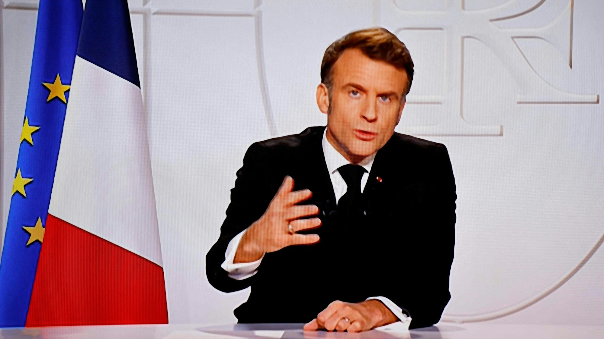 Frankreichs Präsident Emmanuel Macron bei seiner Rede an die Nation am Mittwochabend.