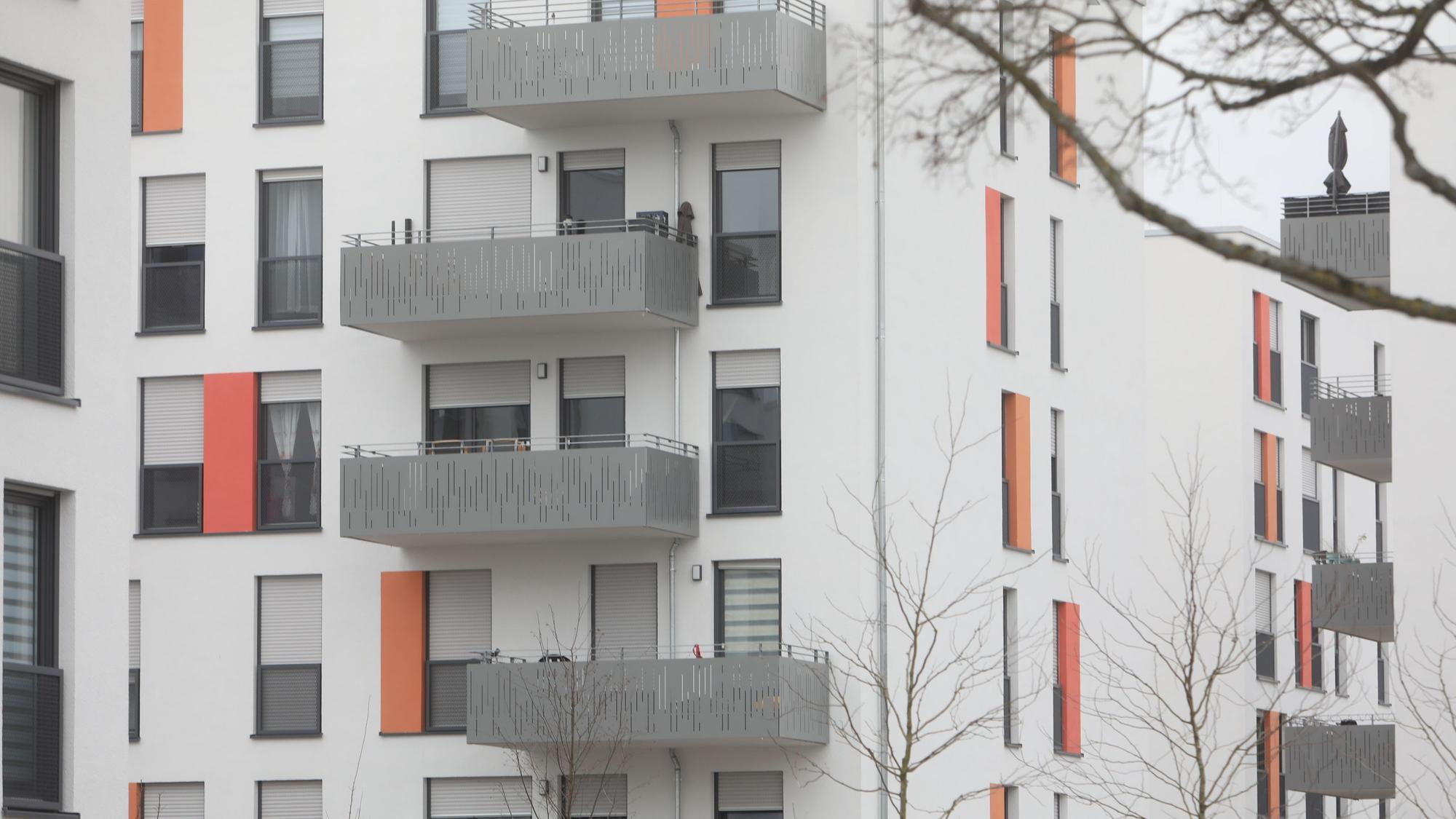 2024 fielen 345 weniger Wohnungen aus ihrer Mietpreisbindung, als angenommen, trotzdem sinkt ihre Zahl drastisch (Symbolbild).