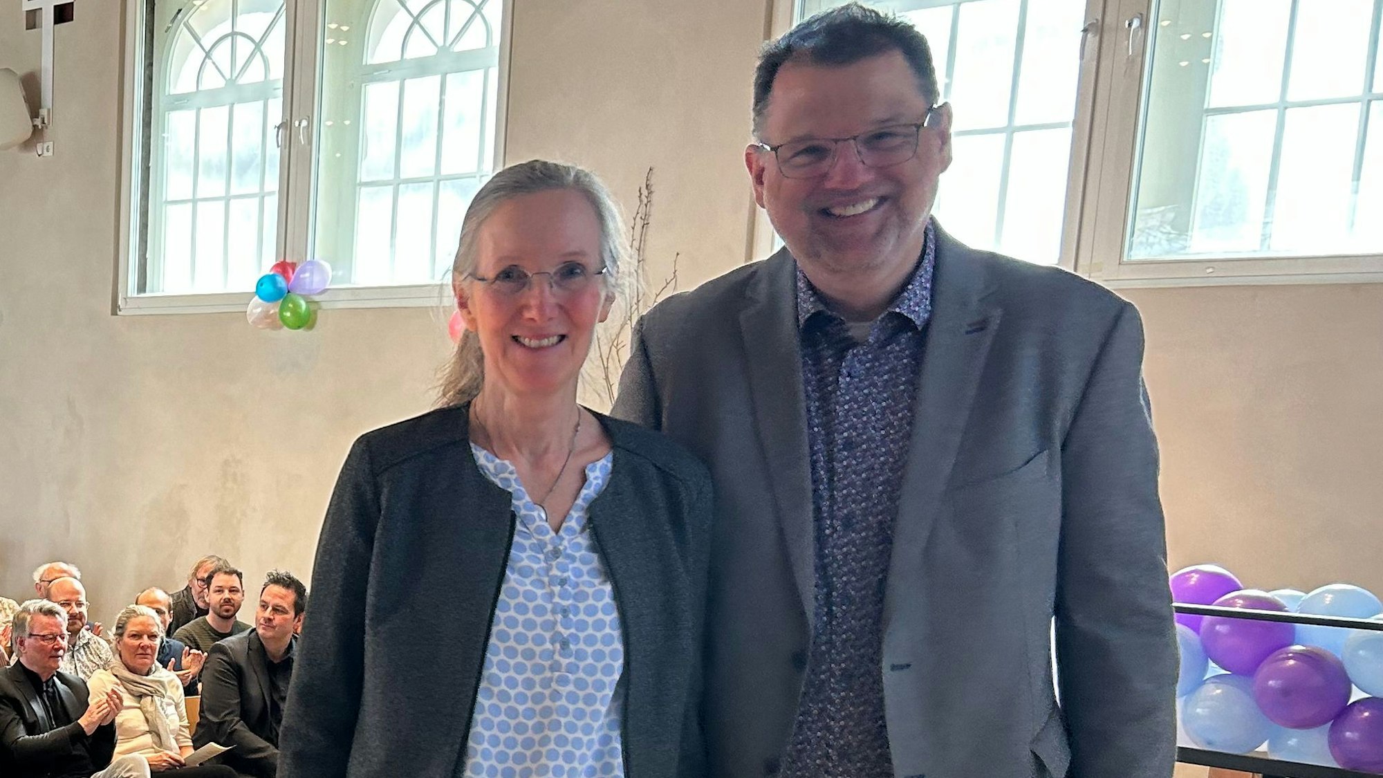 Frank Lathe bei der Verabschiedung seiner Vorgängerin Gabriele Pflieger