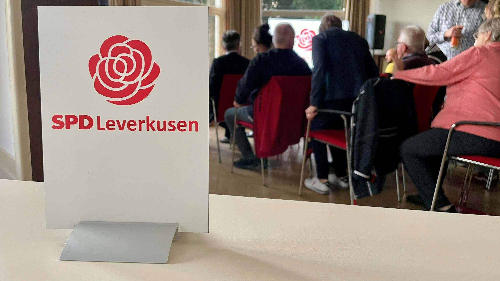 Der Kreisparteitag der Leverkusener SPD schlägt weiterhin hohe Wellen. (Symbolbild)