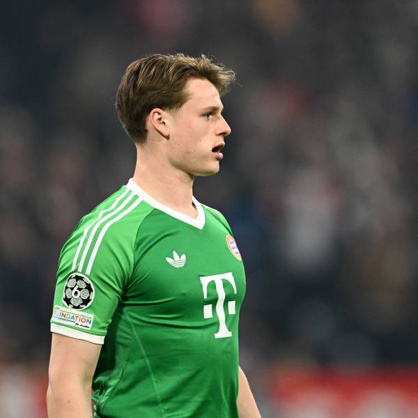 Münchens Jonas Urbig in Aktion.