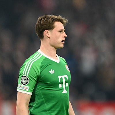 Münchens Jonas Urbig in Aktion.