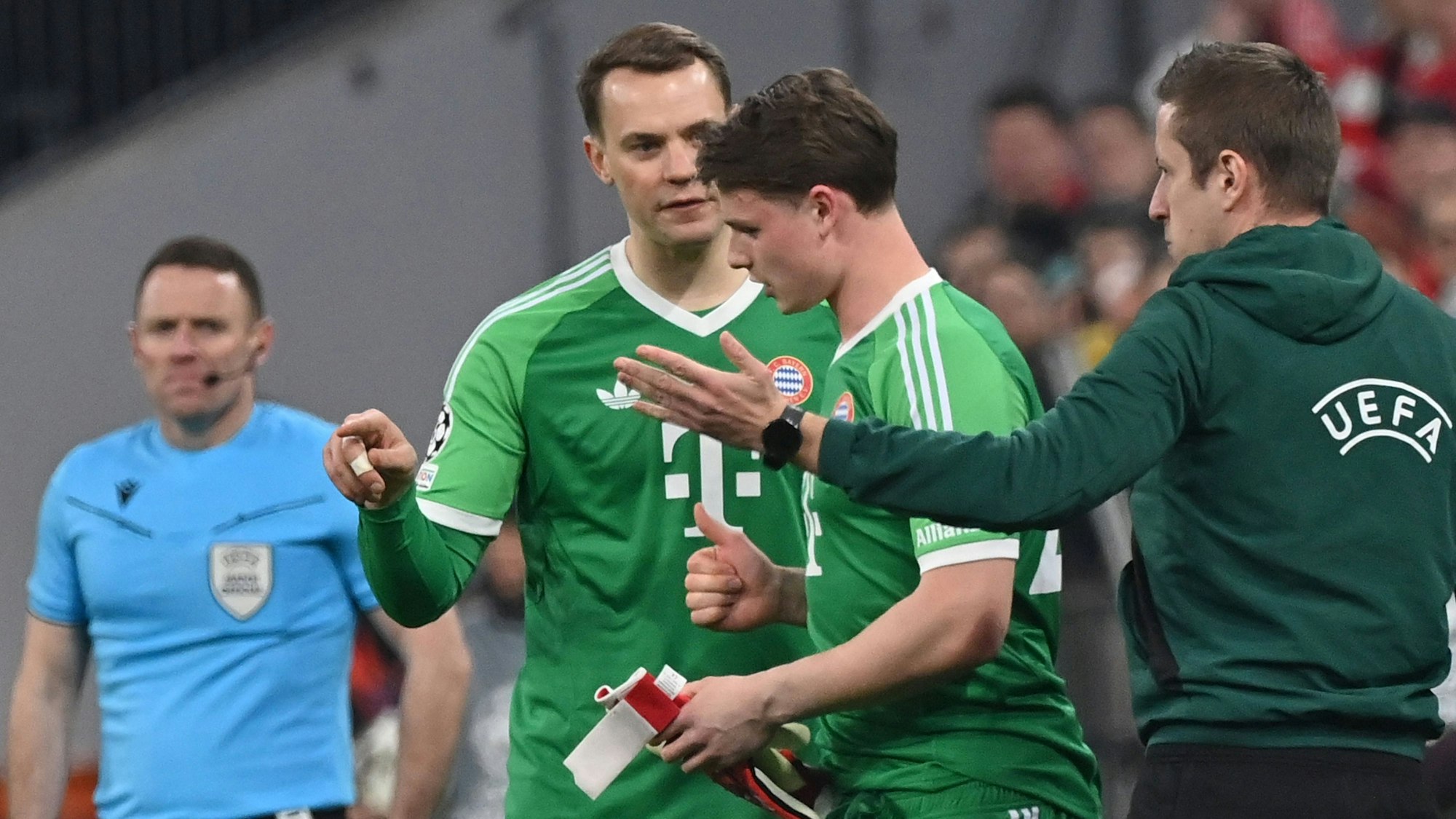 Mit Jonas Urbig und Manuel Neuer hat Bayern München gleich zwei hervorragende Torhüter. (Archivfoto)