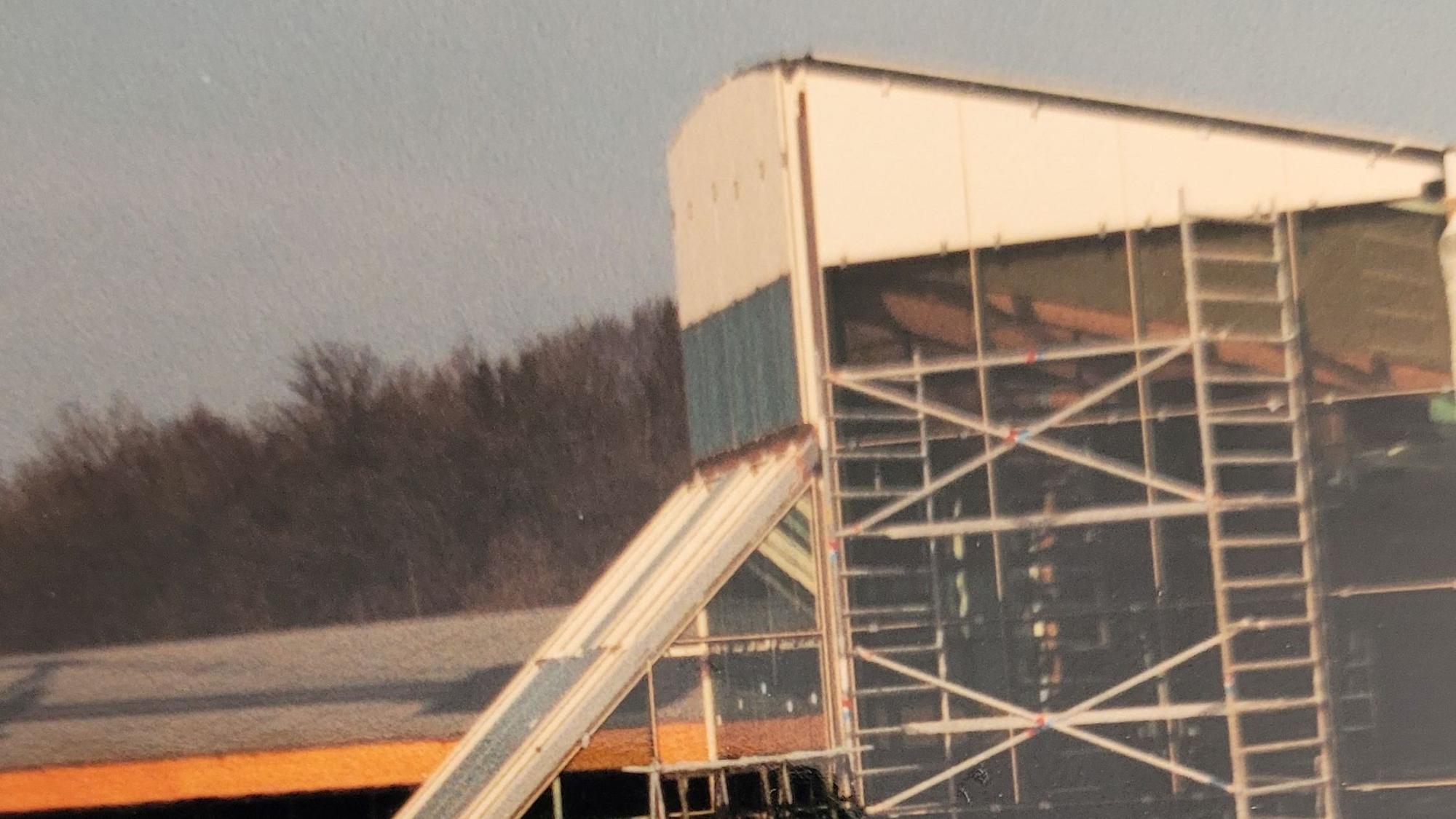 Ein Foto aus der Bauzeit des Spalsh-Bads 1996-