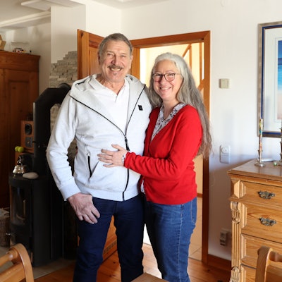 05.03.2025
Leverkusen:
Gleichstellung in der Beziehung. Wie klappt es bei Familie Neunzig/Drinhausen in Leverkusen? 
Sabine Neunzig und Harald Drinhausen erzählen
Foto: Martina Goyert