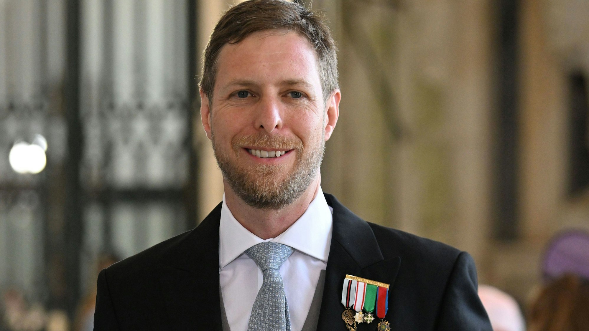 Prinz Leka von Albanien bei einer Hochzeit im Oktober 2023.