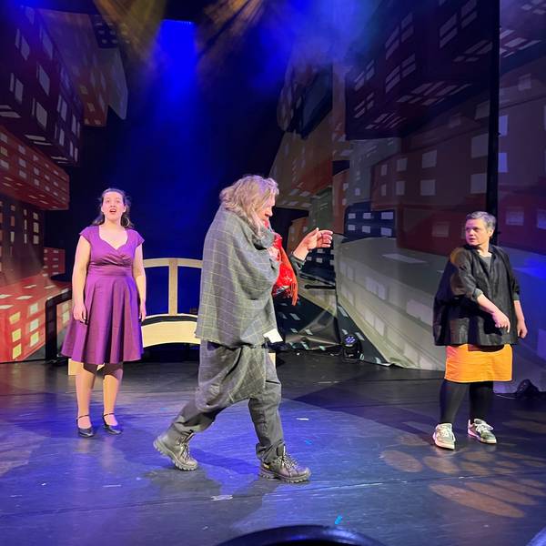 Szene aus der neuen Produktion im Urania-Theater