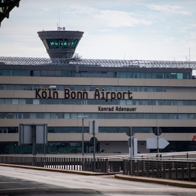 Die Gewerkschaft Verdi weitet ihre Warnstreiks aus. Auch der Flughafen Köln/Bonn ist betroffen. (Archivbild)+