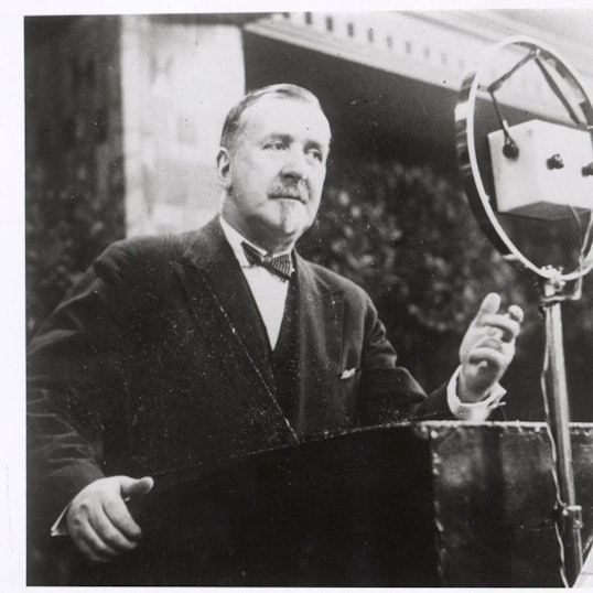 Heinrich Mann als Redner im Jahr 1930