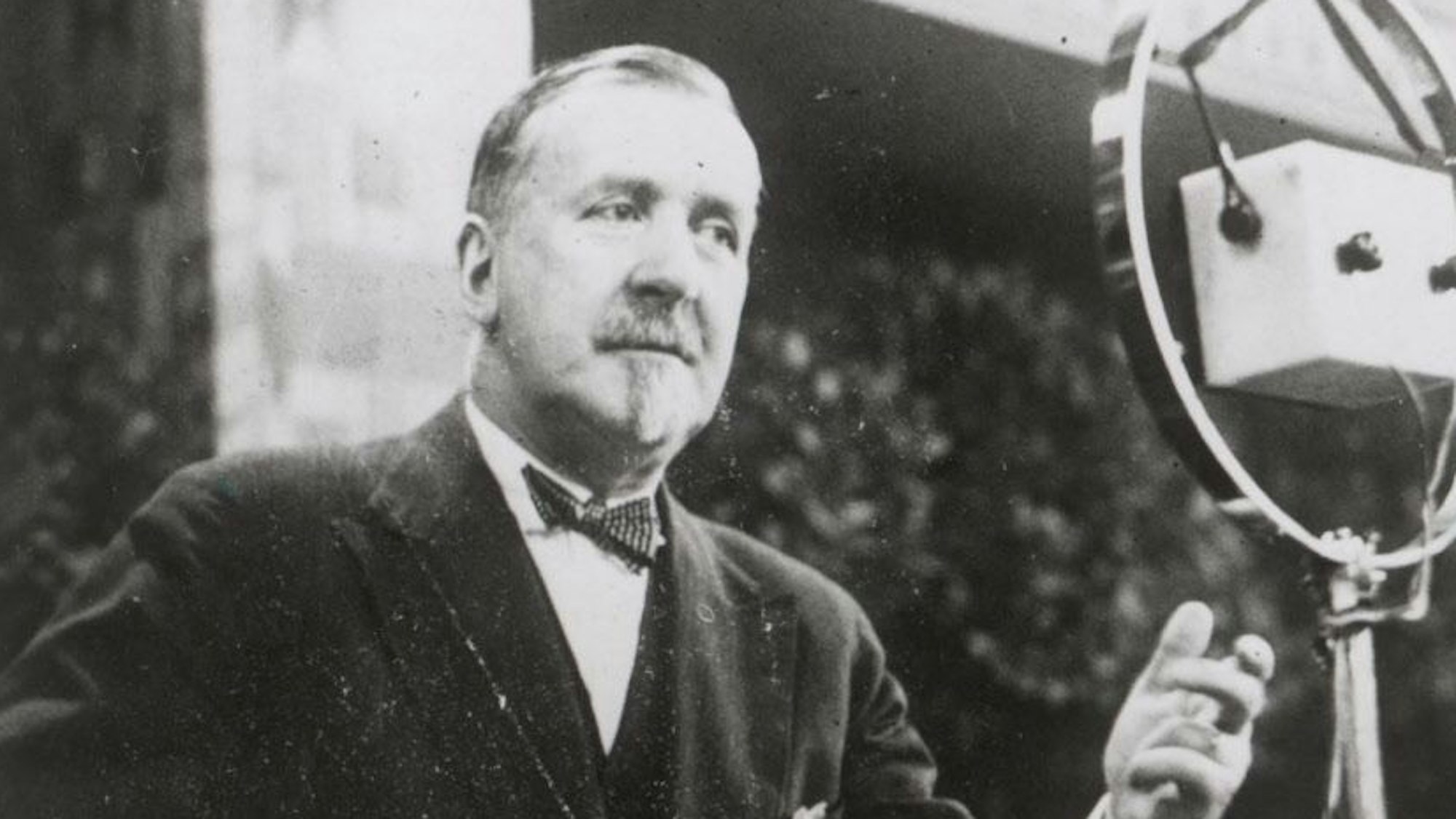 Heinrich Mann als Redner im Jahr 1930