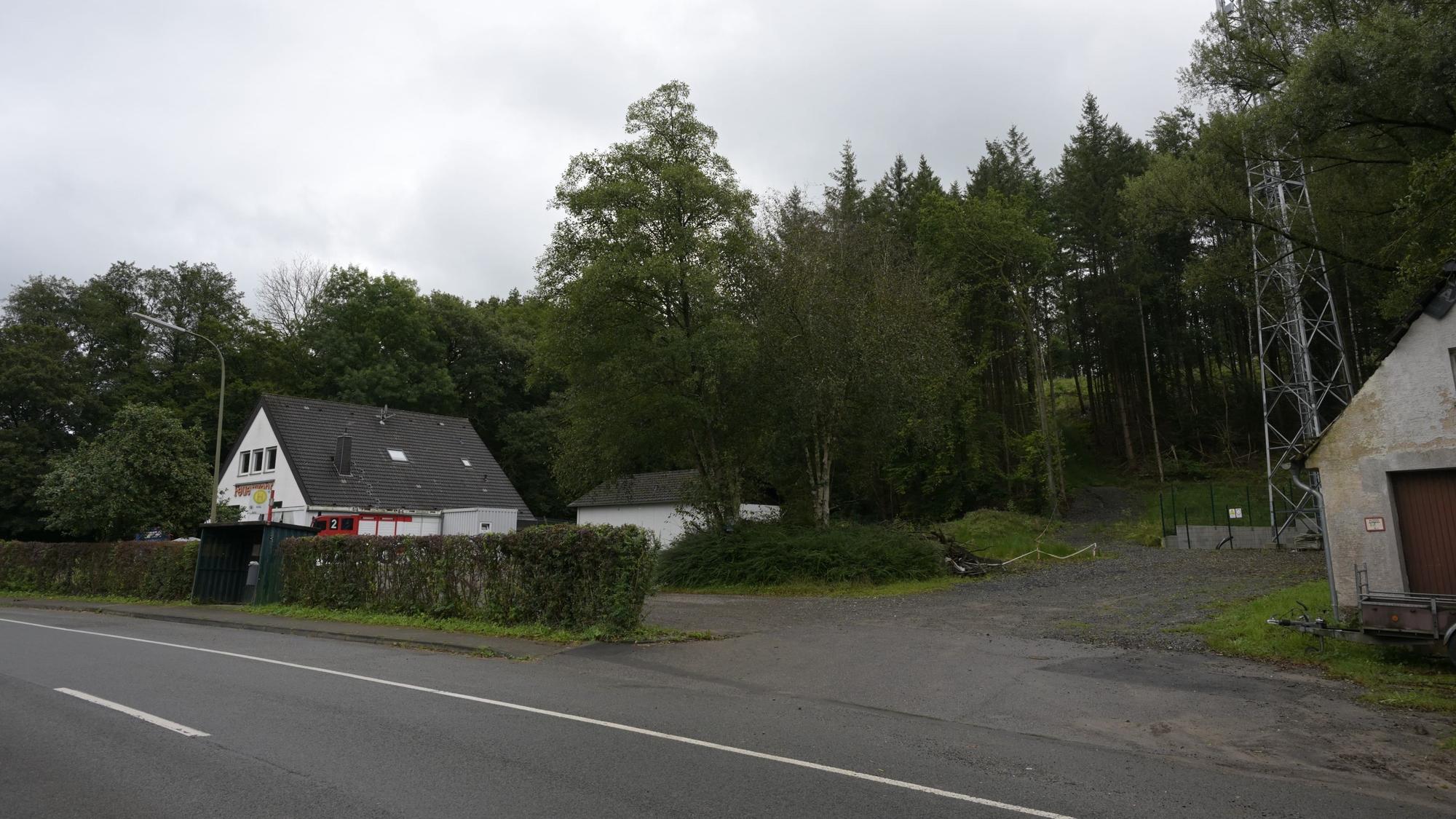 Parkplatz am Feuerwehrhaus in Odenthal Höffe