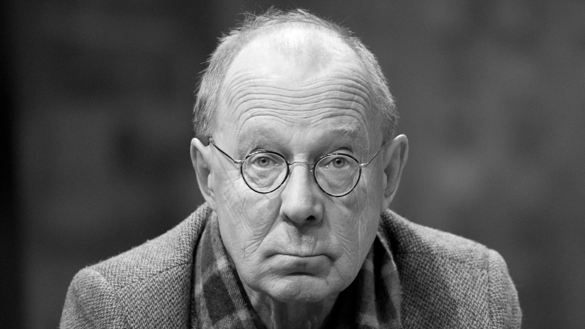 Hans-Peter Korff in einer Nahaufnahme.