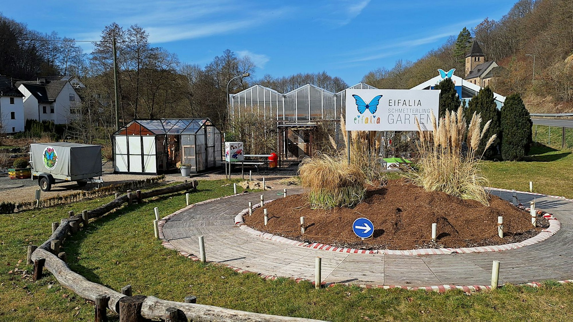 Das Außengelände des Eifalia Schmetterlingsgartens bei Blankenheim.