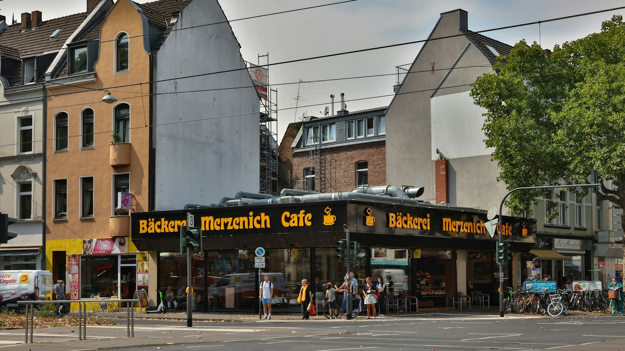 17.08.2022
Köln:
Baulücken in Sülz
Kreuzung Luxemburger Straße/Sülzburgstraße
Foto:Martina Goyert