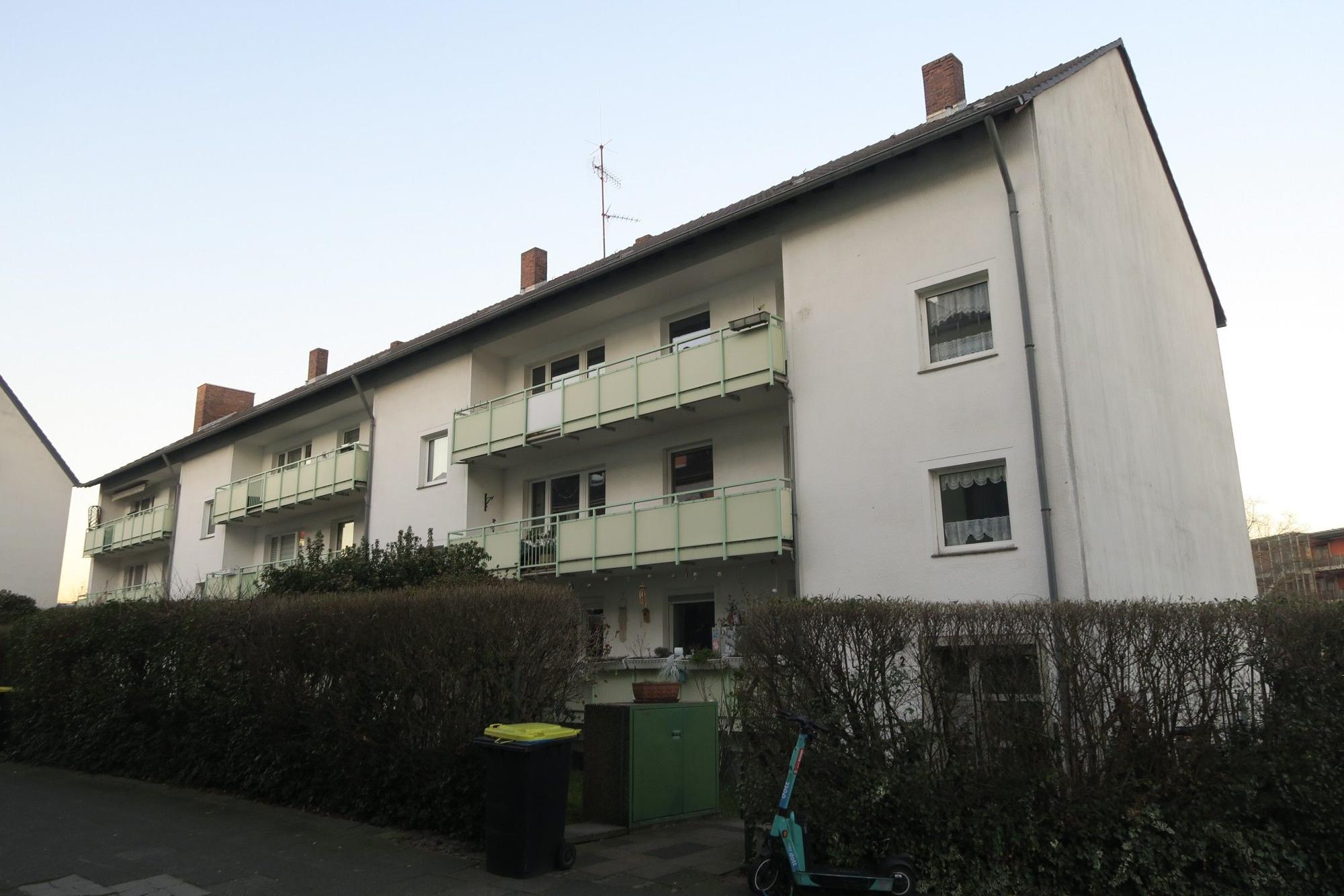Diese drei Häuser in der Bickendorfer Feltenstraße sollen abgerissen werden.