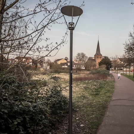 Im tiefsten Wiesdorfer Westen: Hier soll das Businessquartier Niederfeldstraße entstehen. Foto: Ralf Krieger