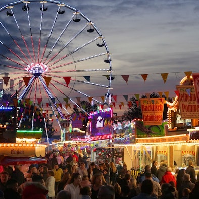 Viel los ist im Rhein-Erft-Kreis: Zum Beispiel beim Hubertusmarkt in Bergheim.