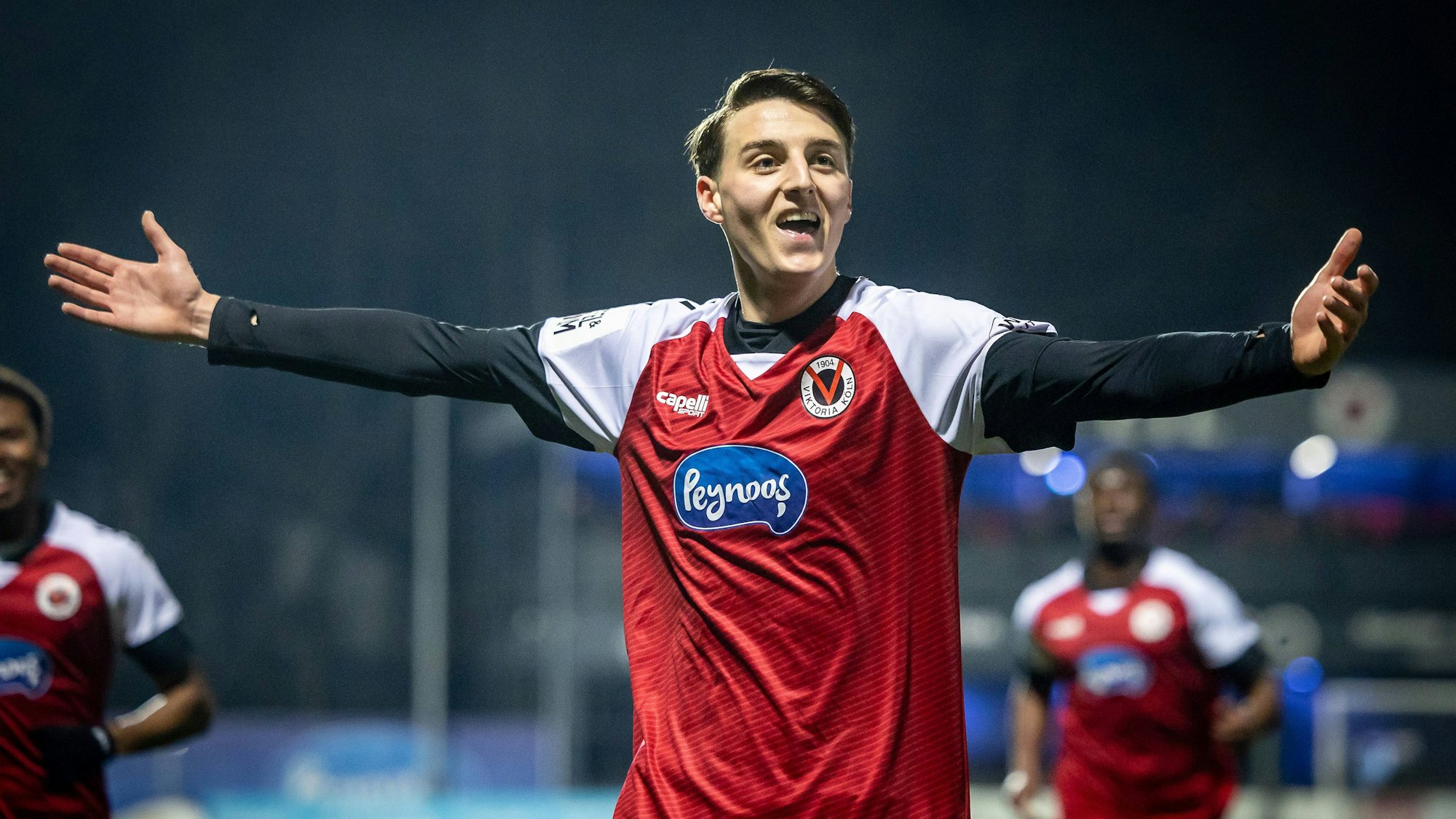 Jubel nach einem Treffer zum 1:0: Malek El Mala kommt nach seiner Leihe zur Viktoria Köln wieder zurück zum FC.