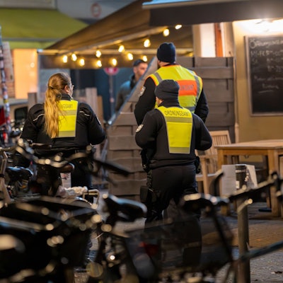 Das Ordnungsamt patrouilliert am Wochenende abends am Brüsseler Platz.