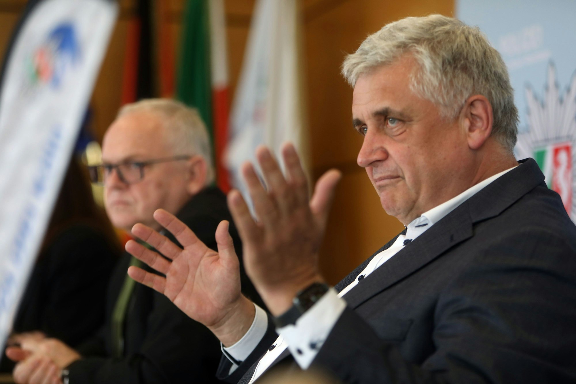 12.03.2025, Köln: Polizeipräsident Johannes Hermanns und der Leiter der Direktion Kriminalität, Leitender Kriminaldirektor Michael Esser (v.l.) stelleb die Kriminalitätszahlen des Jahres 2024 für Köln und Leverkusen vor. Foto: Arton Krasniqi
