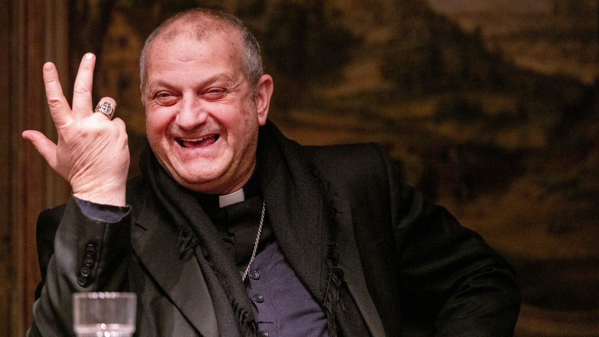 11.03.2025, Köln: Treffen zwischen Erzbischof Jacques Mourad (kath. Kirche in Syrien) und dem Schriftsteller Navid Kermani im Erzbischöflichen Generalvikariat.
Hier im Bild: Erzbischof Jacques Mourad