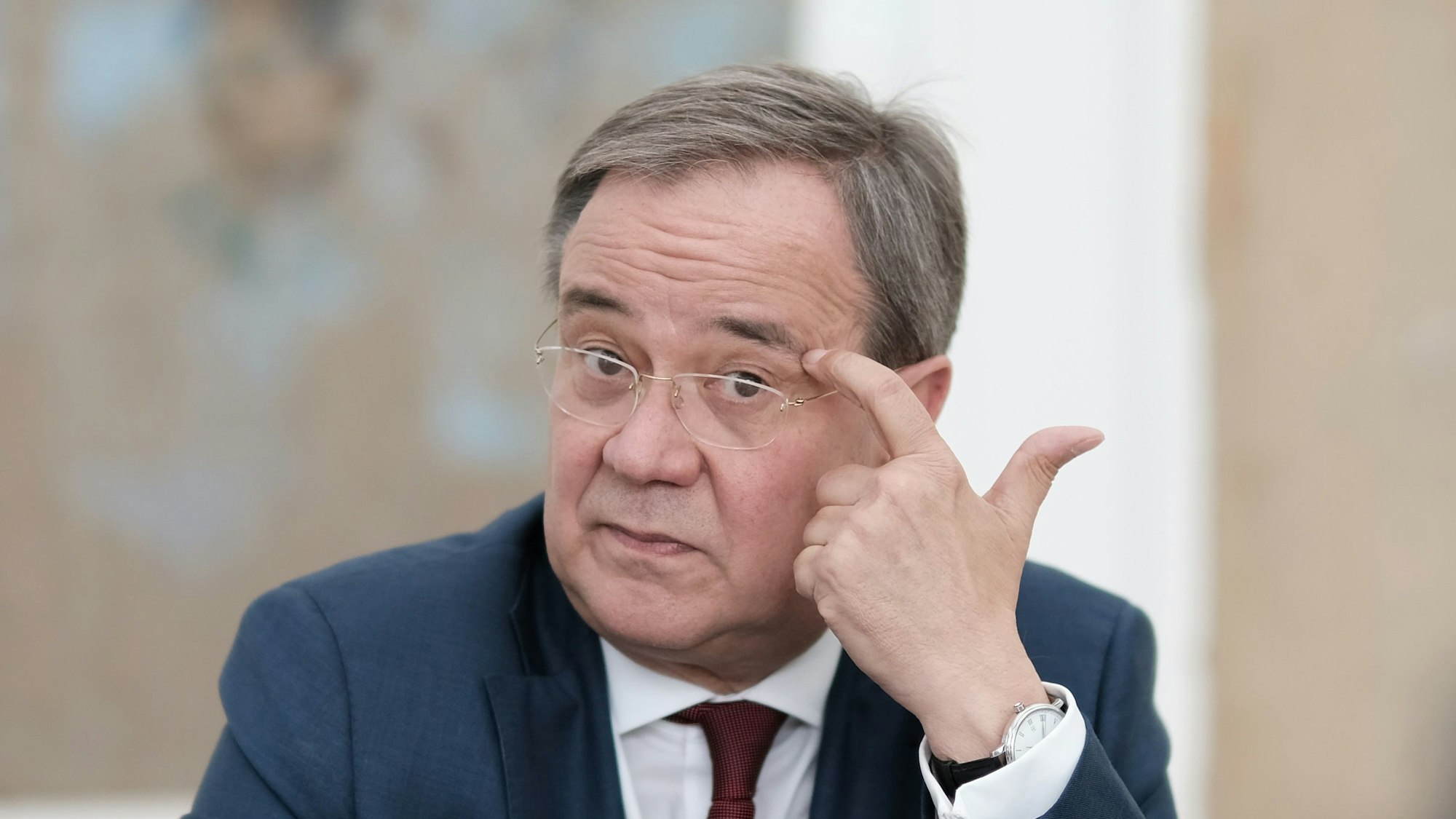 Die optische Ähnlichkeit von Armin Laschet und Boris Pistorius sorgt mitunter für bizarre Verwechslungen. (Archivbild)