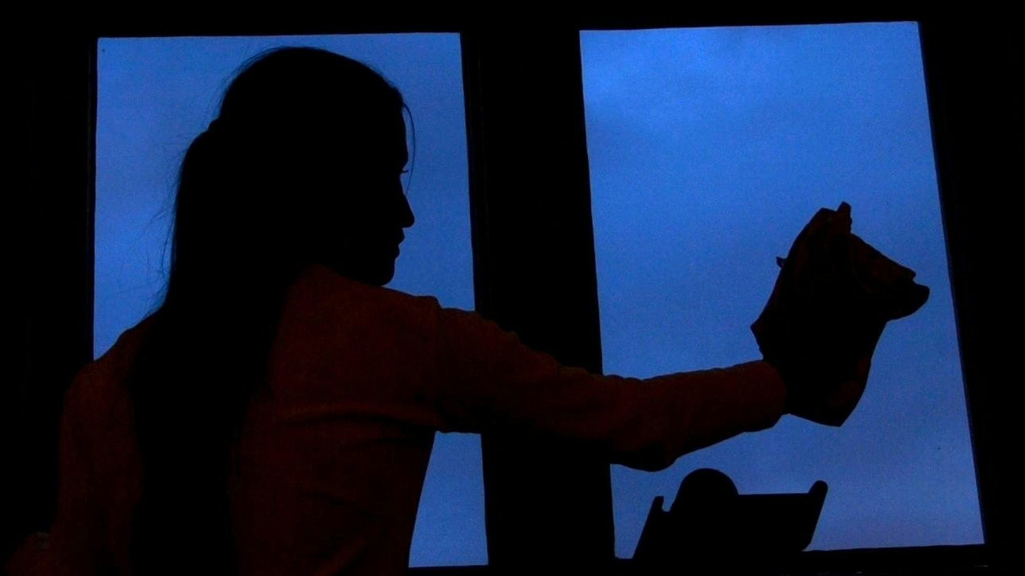 Die Fenster dreimal putzen, weil es sonst Pech bringt. Marotten, komische Angewohnheiten also, sind weit verbreitet.