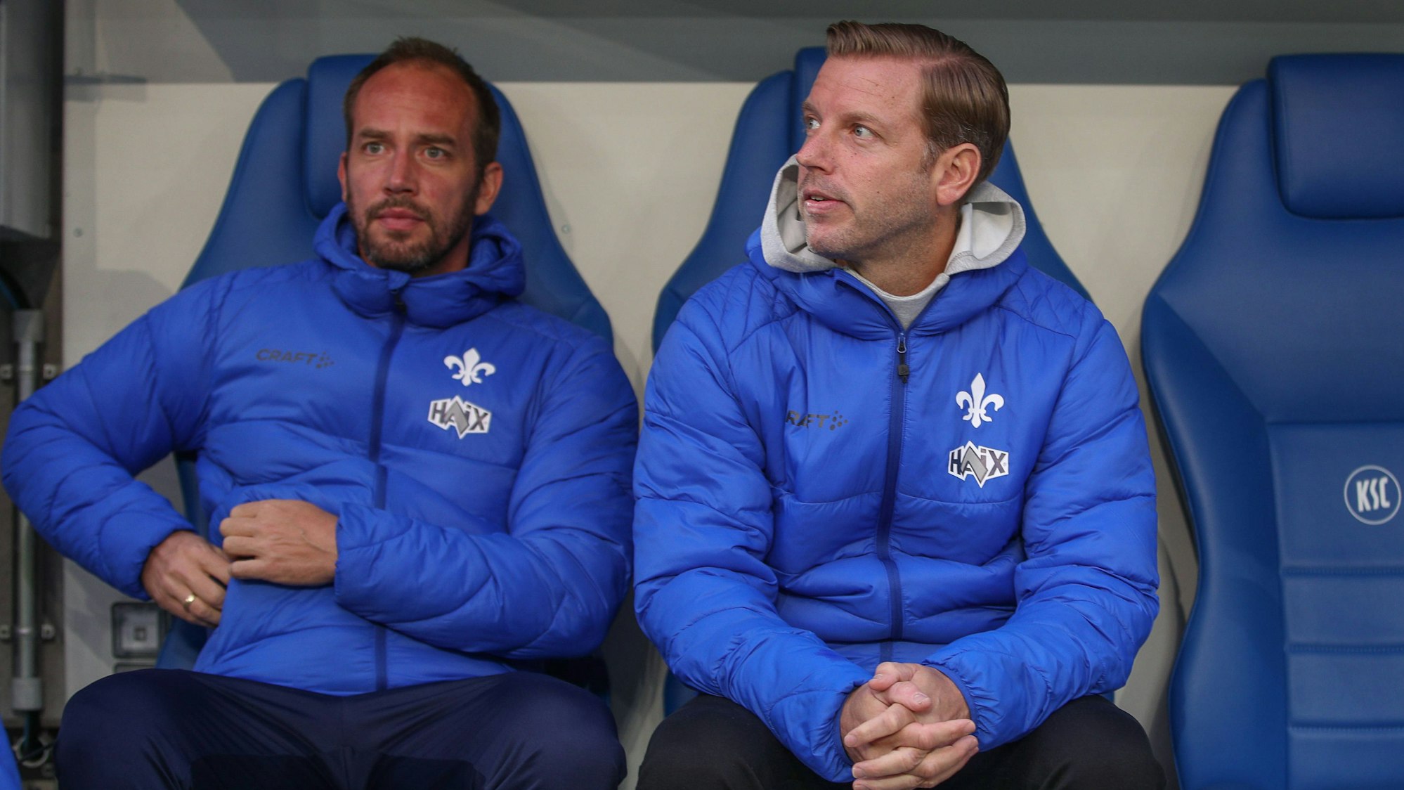Darmstadts Trainer Florian Kohfeldt (r.) und sein Assistent Martin Heck