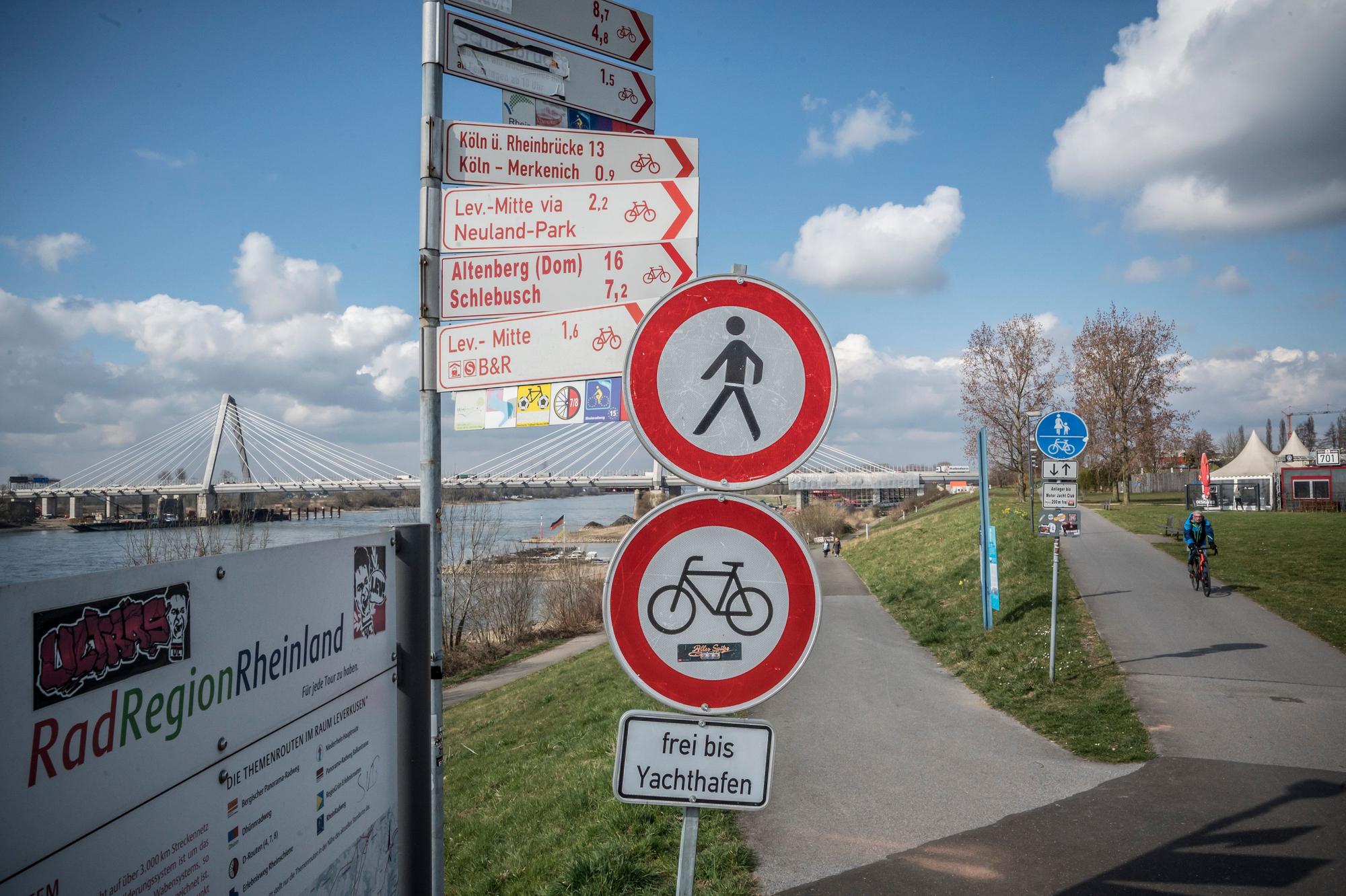 Der Radweg zwischen Wiesdorf und Rheindorf ist dauerhaft unterbrochen. Foto: Ralf Krieger