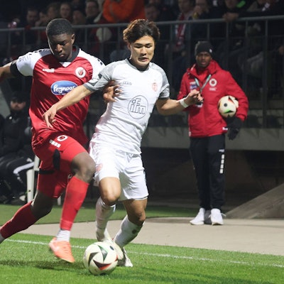 Kaito Mizuta Essen 24, Zoumana Keita Koeln 35, GER, Viktoria Koeln vs. Rot-Weiss Essen, 3. Fussball-Bundesliga, 28. Spieltag, Saison 2024/2025, 12.03.2025, GER, Viktoria Koeln vs. Rot-Weiss Essen, 3. Fussball-Bundesliga, 28. Spieltag, Saison 2024/2025, 12.03.2025, Koeln *** Kaito Mizuta Essen 24 , Zoumana Keita Koeln 35 , GER, Viktoria Koeln vs Rot Weiss Essen, 3 Soccer Bundesliga, 28 Matchday, Season 2024 2025, 12 03 2025, GER, Viktoria Koeln vs Rot Weiss Essen, 3 Soccer Bundesliga, 28 Matchday, Season 2024 2025, 12 03 2025, Koeln Copyright: xEibner-Pressefoto/JoergxNiebergax EP_JNL