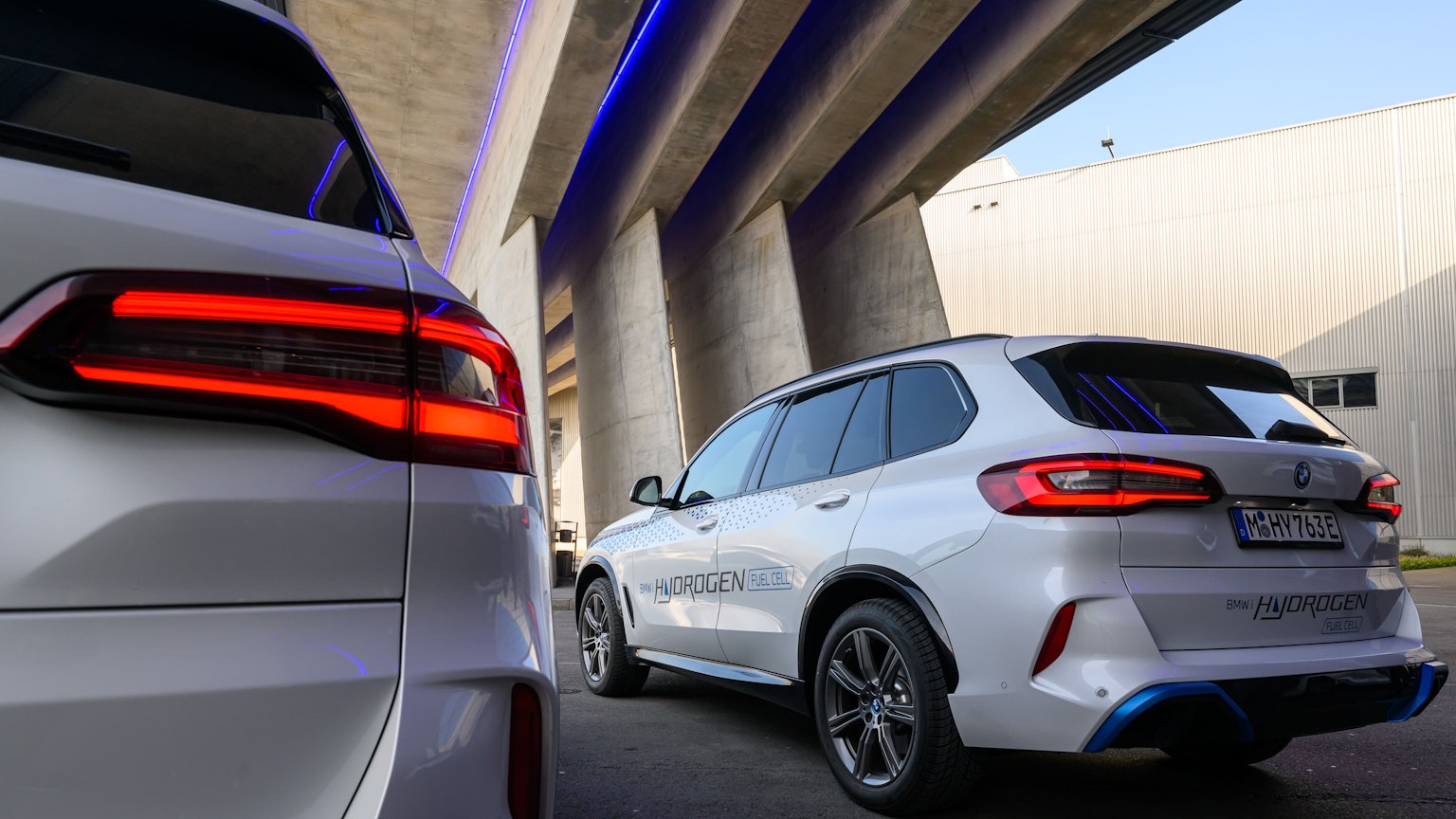 Globale Autokonzerne erleben Gewinneinbruch, vor allem bei Renault, Nissan und Mazda. Geopolitische Spannungen belasten die Industrie. (Symbolbild)