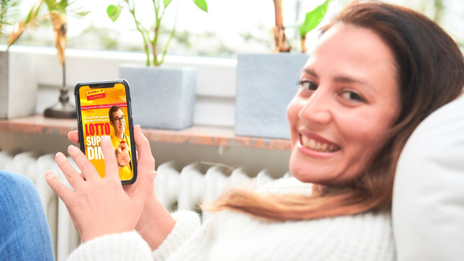 Am 19. April findet die Ziehung zum Lotto-SuperDing statt. Teilnehmen kann man nur in NRW. Das auf 200.000 Pakete begrenzte Kontingent ist in allen WestLotto-Annahmestellen, auf www.westlotto.de und in der WestLotto-App erhältlich.