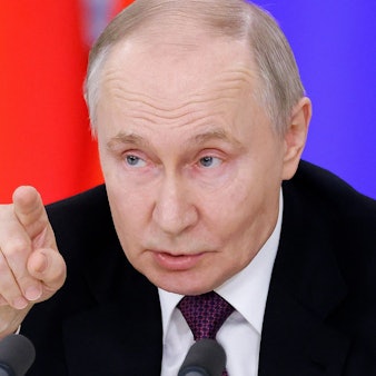 Wladimir Putin spricht während einer gemeinsamen Pressekonferenz mit dem belarussischen Präsidenten Lukaschenko.