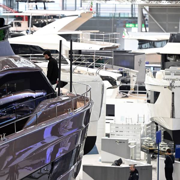Luxusjachten auf der Messe Boot in Düsseldorf. Ob Reiche mit einer Vermögensteuer belastet werden sollen, ist unter den Koalitionären strittig