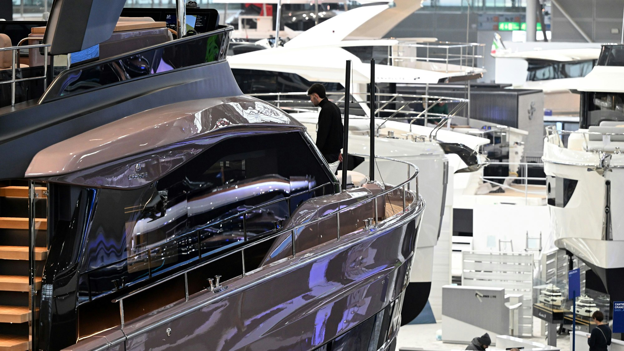 Luxusjachten auf der Messe Boot in Düsseldorf. Ob Reiche mit einer Vermögensteuer belastet werden sollen, ist unter den Koalitionären strittig