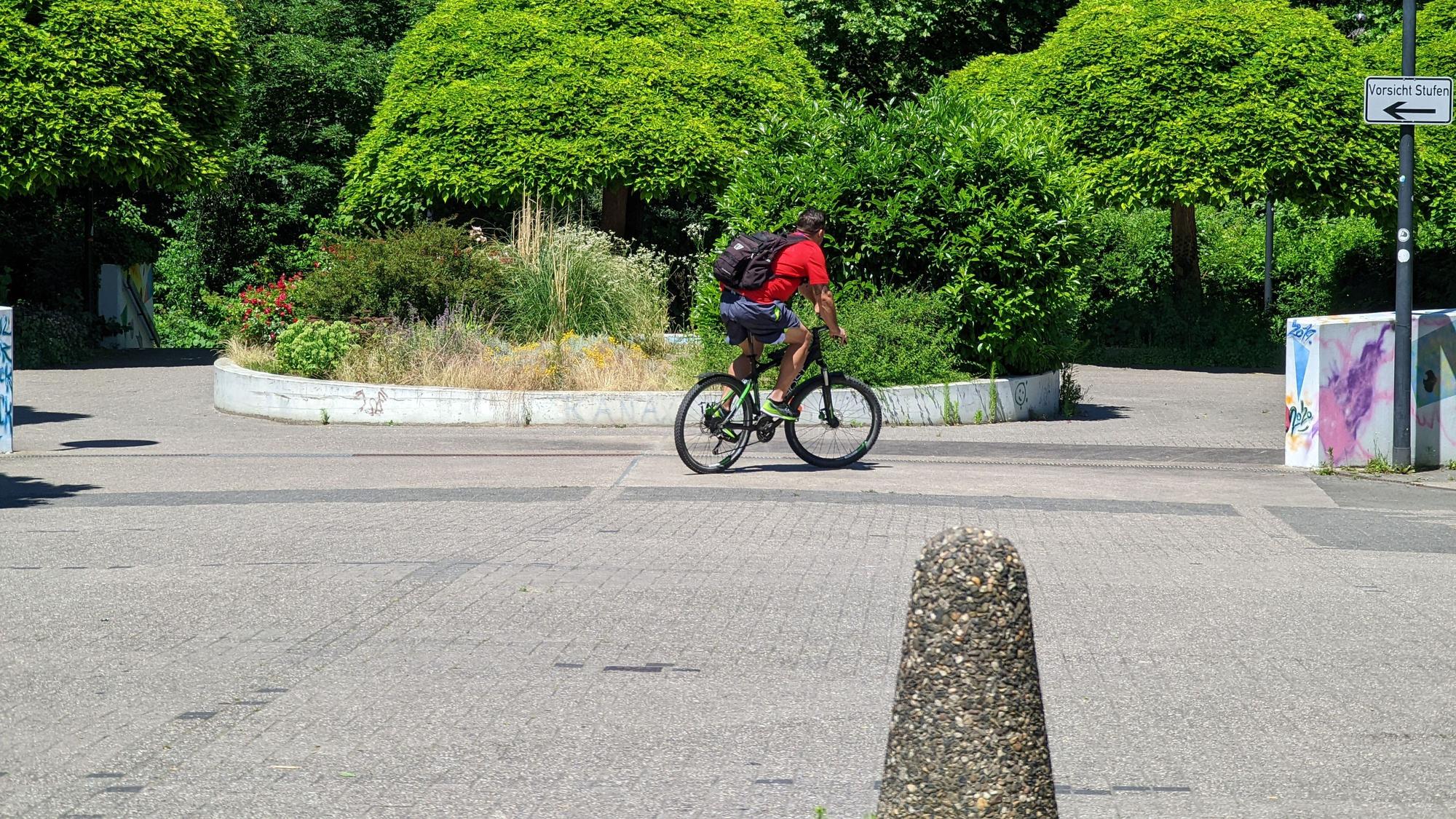 Auf einem Parkplatz des Hürth-Parks ereignete sich die Tat.
