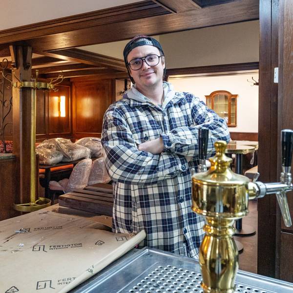 Mark Junglas an der Theke im Marienbildchen