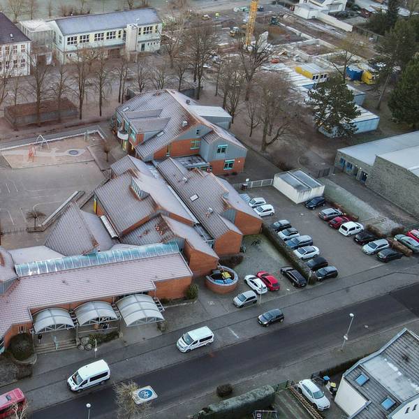 Das Luftbild zeigt die Hans-Verbeek-Schule in Euskirchen.