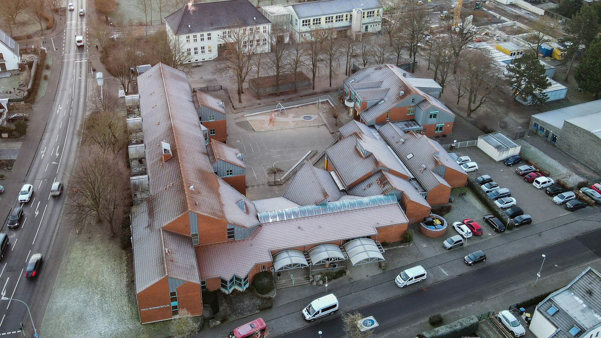 Das Luftbild zeigt die Hans-Verbeek-Schule in Euskirchen.