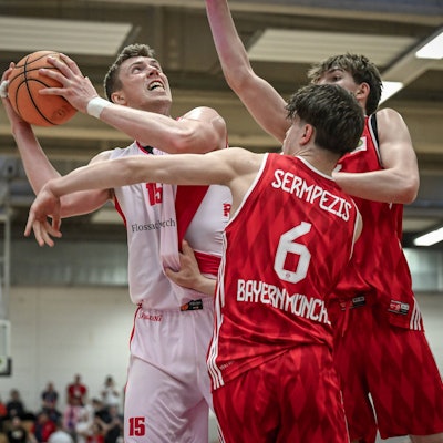 RECORD DATE NOT STATED Barmer 2. Basketball Bundesliga ProB: RheinStars Koeln vs. FC Bayern Basketball II, 15.03.2025 Björn Rohwer RheinStars Köln, 15, Nikolas Sermpezis FC Bayern Basketball II, 6, Barmer 2. Basketball Bundesliga ProB: RheinStars Koeln vs. FC Bayern Basketball II am 15.03.2025 im ASV Koeln in Koeln Nordrhein-Westfalen *** Barmer 2 Basketball Bundesliga ProB RheinStars Cologne vs FC Bayern Basketball II, 15 03 2025 Björn Rohwer RheinStars Cologne, 15 , Nikolas Sermpezis FC Bayern Basketball II, 6 , Barmer 2 Basketball Bundesliga ProB RheinStars Cologne vs FC Bayern Basketball II on 15 03 2025 at ASV Cologne in Cologne North Rhine-Westphalia Copyright: xBEAUTIFULxSPORTS/Mueller-Laschetx