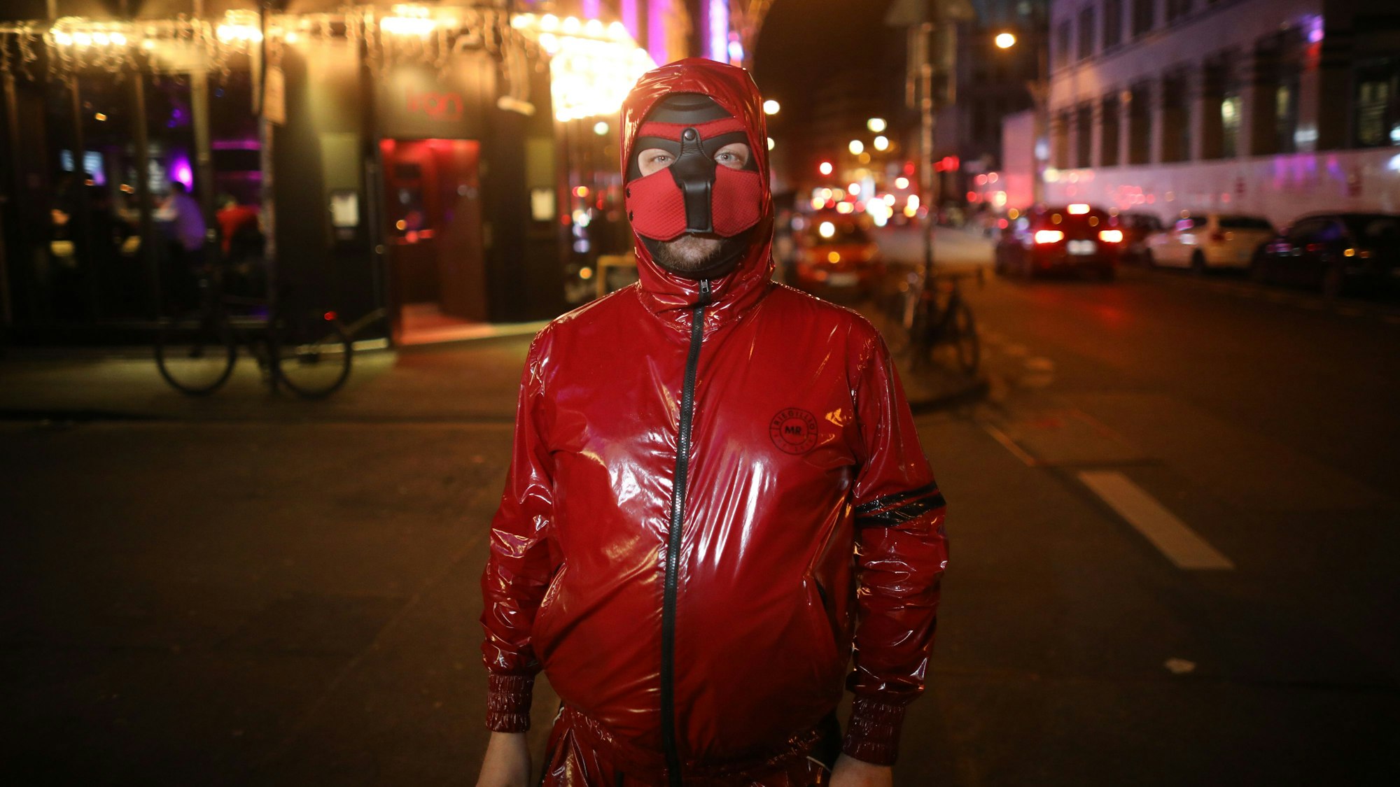 Fàbian (28) aus Lüttich kommt extra zum feiern zur Schaafenstraße auf den Ringen.  Foto: Arton Krasniqi