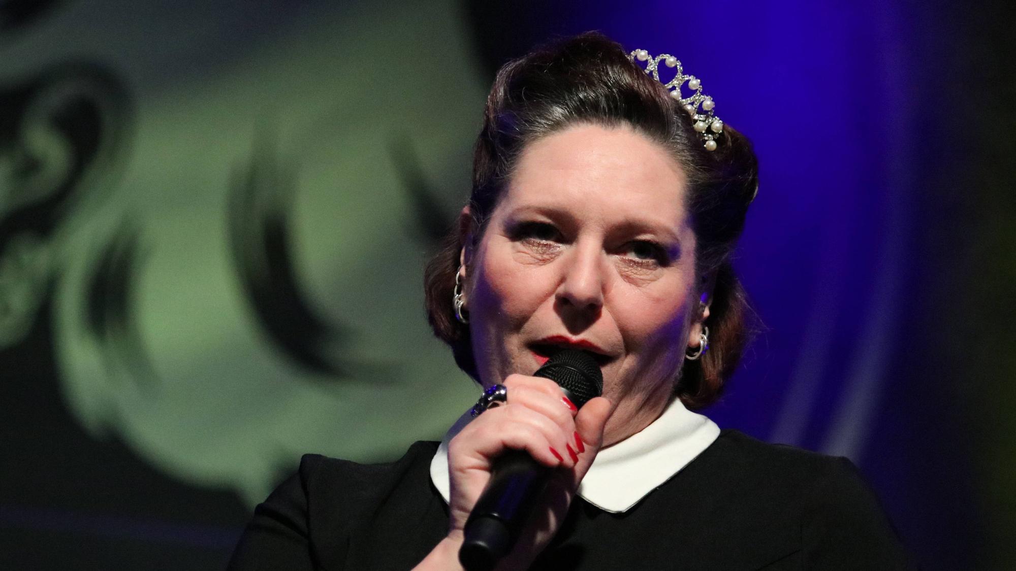 AnNa R. während einem Konzert im Oktober 2023.