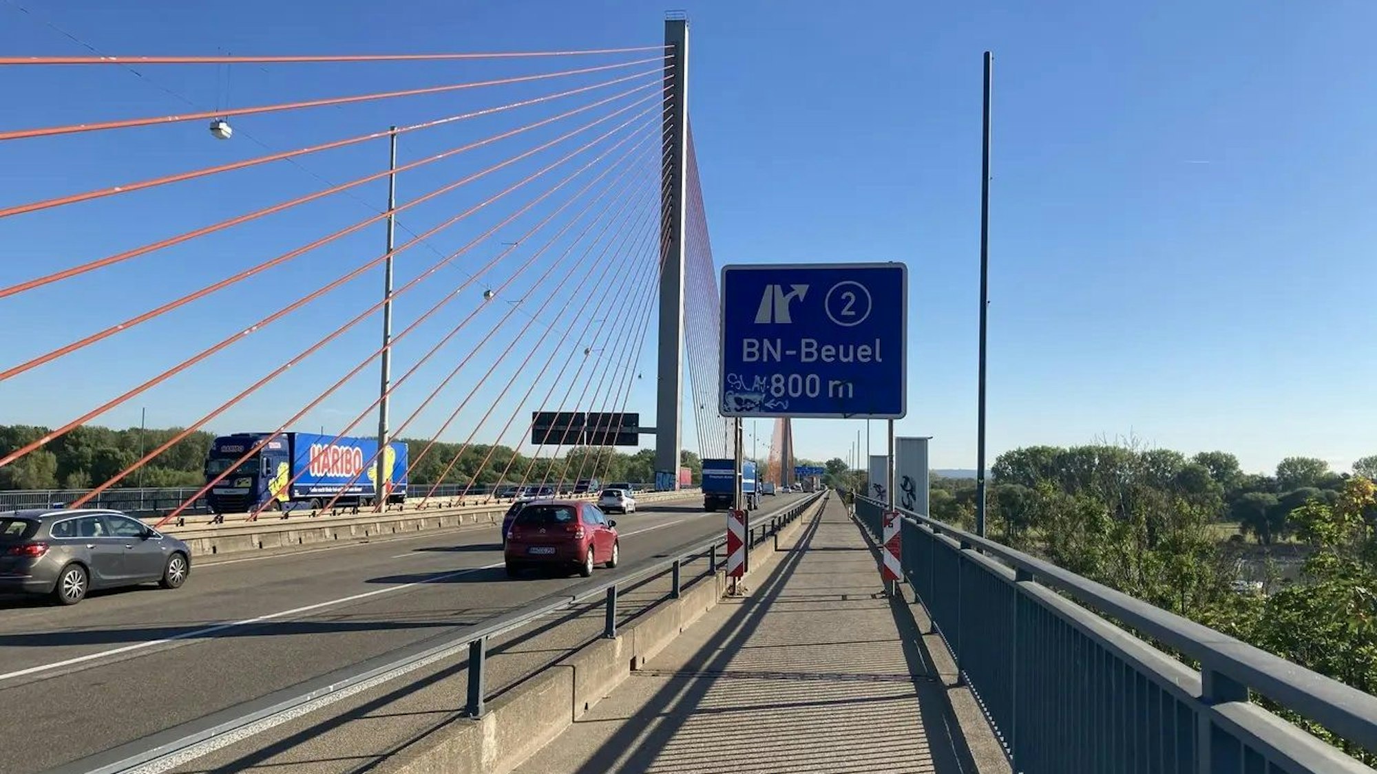 Die Bonner Nordbrücke soll eigentlich neu gebaut und deutlich verbreitert werden.