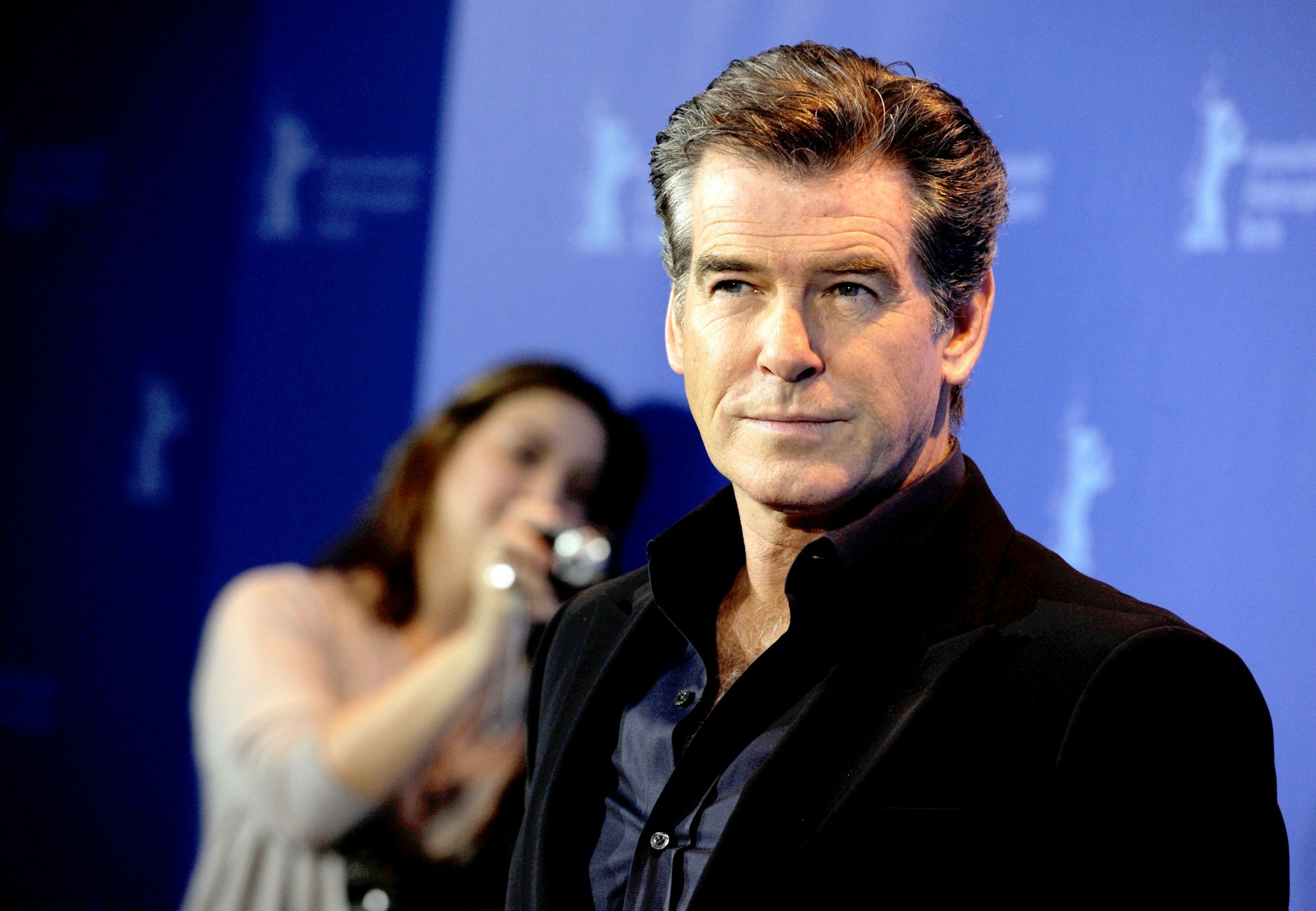 Das Bild zeigt Pierce Brosnan, irischer Schauspieler, aufgenommen beim Fotocall für den Film „The Ghost Writer“, der im Wettbewerb der 60. Internationalen Filmfestspiele Berlinale lief.